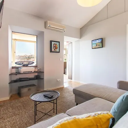 Principe Real Deluxe By Homing Apartment Lisbon Exterior photo